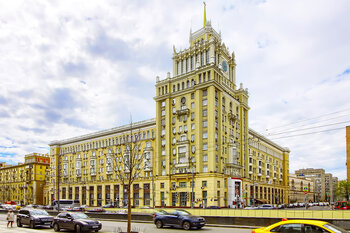 Китайская госкорпорация купила гостиницу «Пекин» в Москве