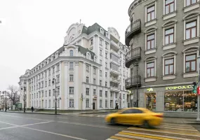 Аренда street retail помещения