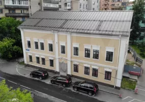 г Москва, 1-й Хвостов пер, д 11 стр 1, 1000 м², 1-3 этаж | Аренда