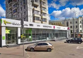 Аренда street retail помещения