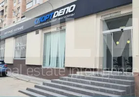 Аренда street retail помещения, 713 м²