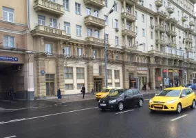 Аренда street retail помещения