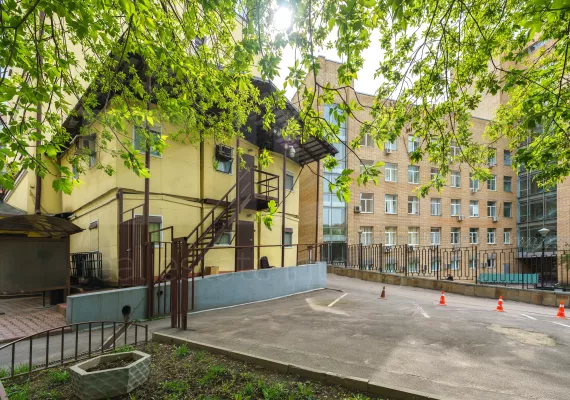 Арендный бизнес, 2757 м², доход 7 916 667 руб., г Москва, Плющиха ул., 10