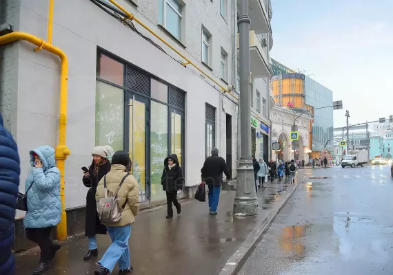 Аренда street retail помещения