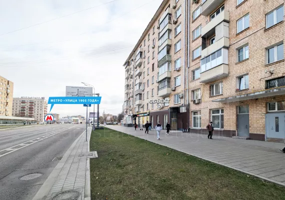 Аренда street retail помещения