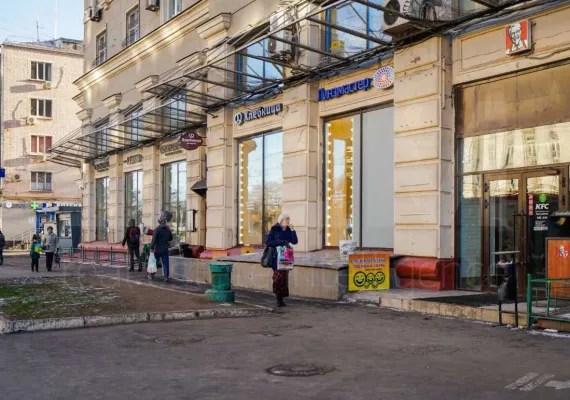 Аренда street retail помещения