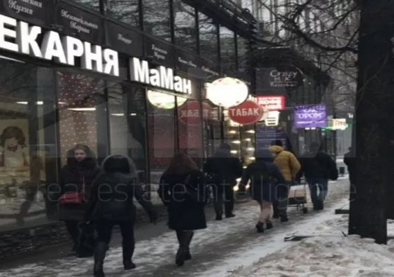 Аренда street retail помещения