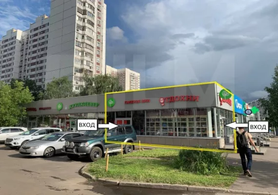 Аренда street retail помещения