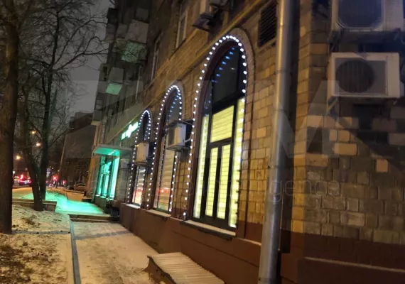 Аренда street retail помещения