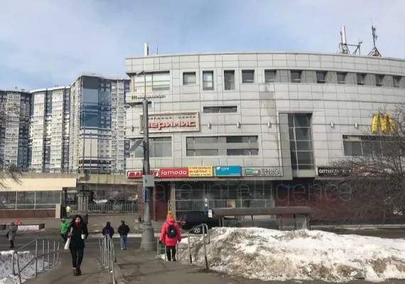 Аренда street retail помещения