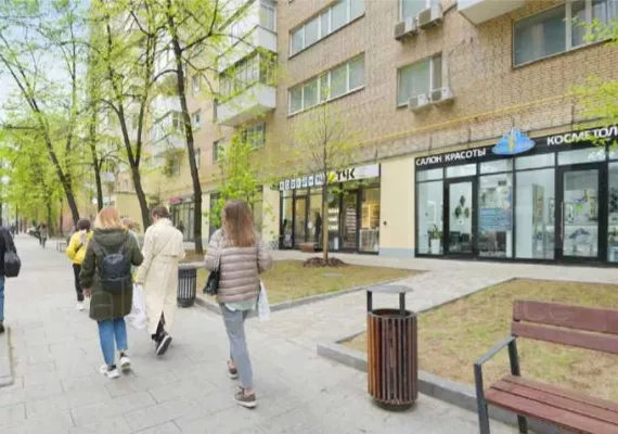 Аренда street retail помещения