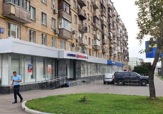 Аренда street retail помещения