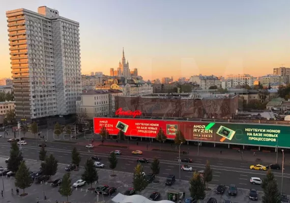 Аренда street retail помещения