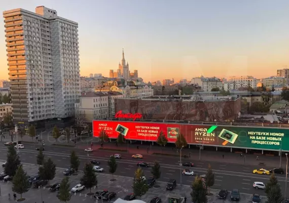 Аренда street retail помещения