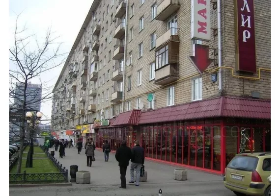 Аренда street retail помещения