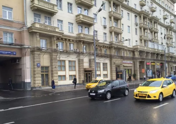 Аренда street retail помещения