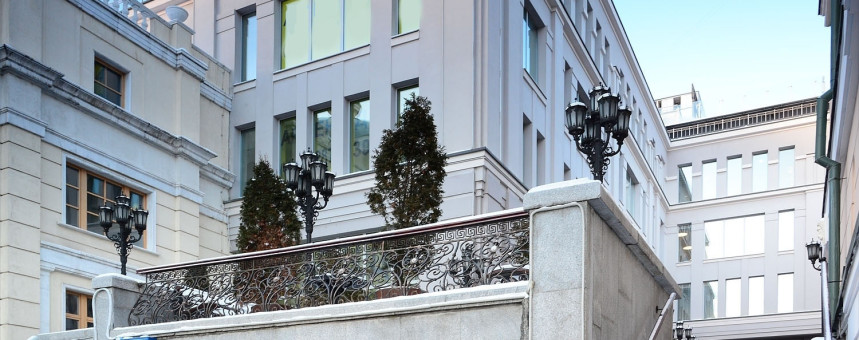 ВЭБ заберет за долги офисный центр рядом с Кремлем